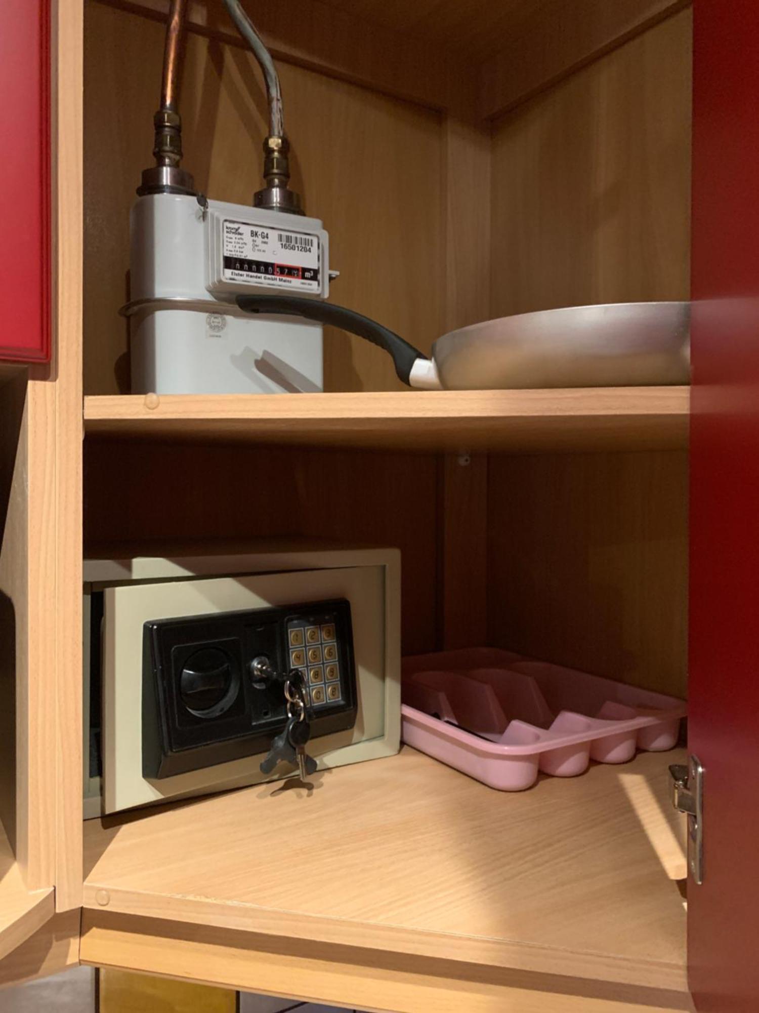 Dikol Two-Room Apartment-Self Check-In & Free Parking Near City Center Tallinn Extérieur photo